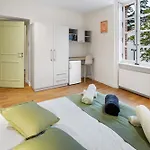 & Sde Privatives Dans Maison Partagee 3* קליסון
