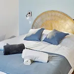 & Sde Privatives Dans Maison Partagee בית הארחה