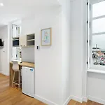 & Sde Privatives Dans Maison Partagee בית הארחה קליסון