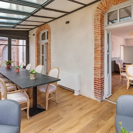 & Sde Privatives Dans Maison Partagee