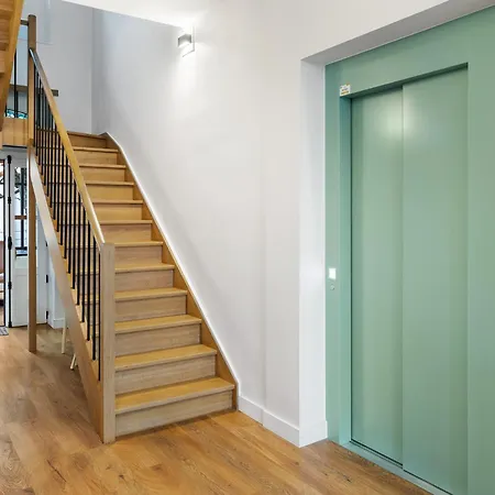 & Sde Privatives Dans Maison Partagee