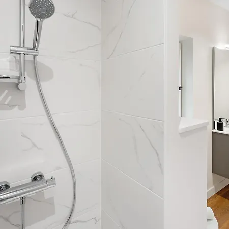 Gasthof & Sde Privatives Dans Maison Partagee