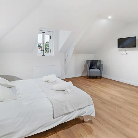 & Sde Privatives Dans Maison Partagee 3*