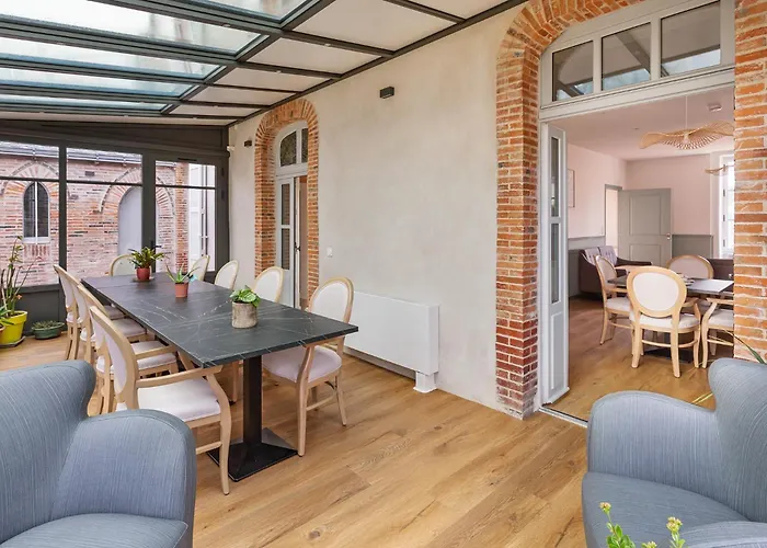 & Sde Privatives Dans Maison Partagee