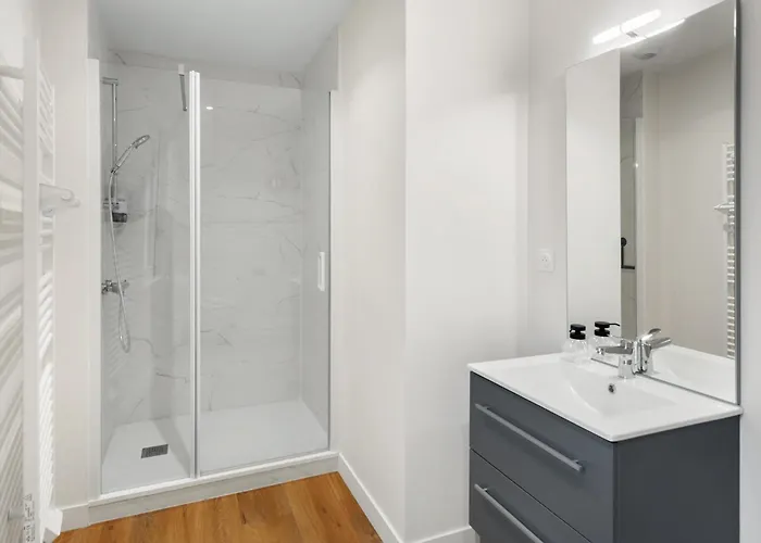 게스트하우스 & Sde Privatives Dans Maison Partagee