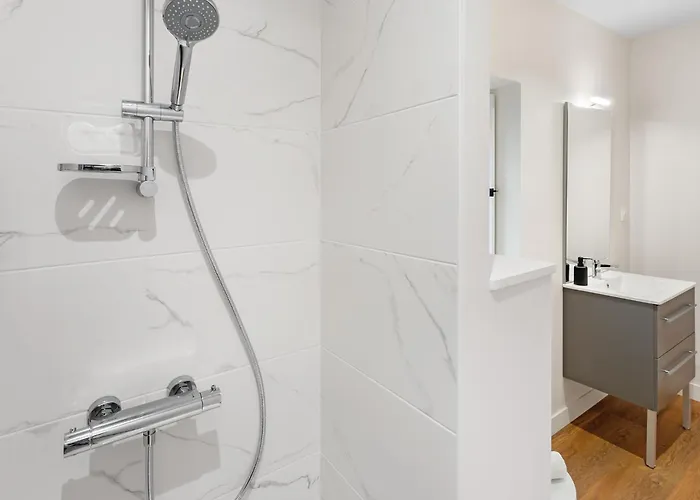 بيت ضيافة & Sde Privatives Dans Maison Partagee