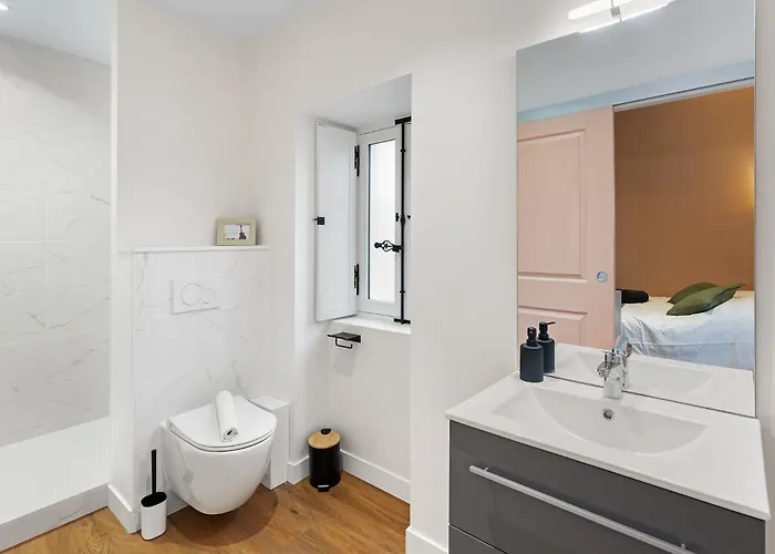 & Sde Privatives Dans Maison Partagee 3* كليسون