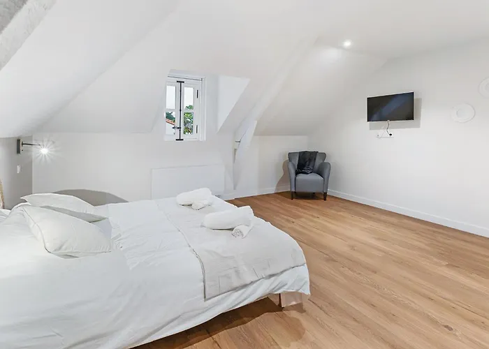 & Sde Privatives Dans Maison Partagee 3*